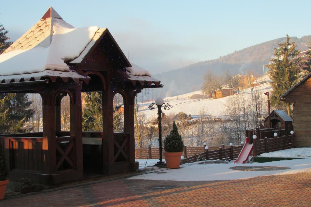 Mountain Krystal Hotel Bukovel Exterior foto