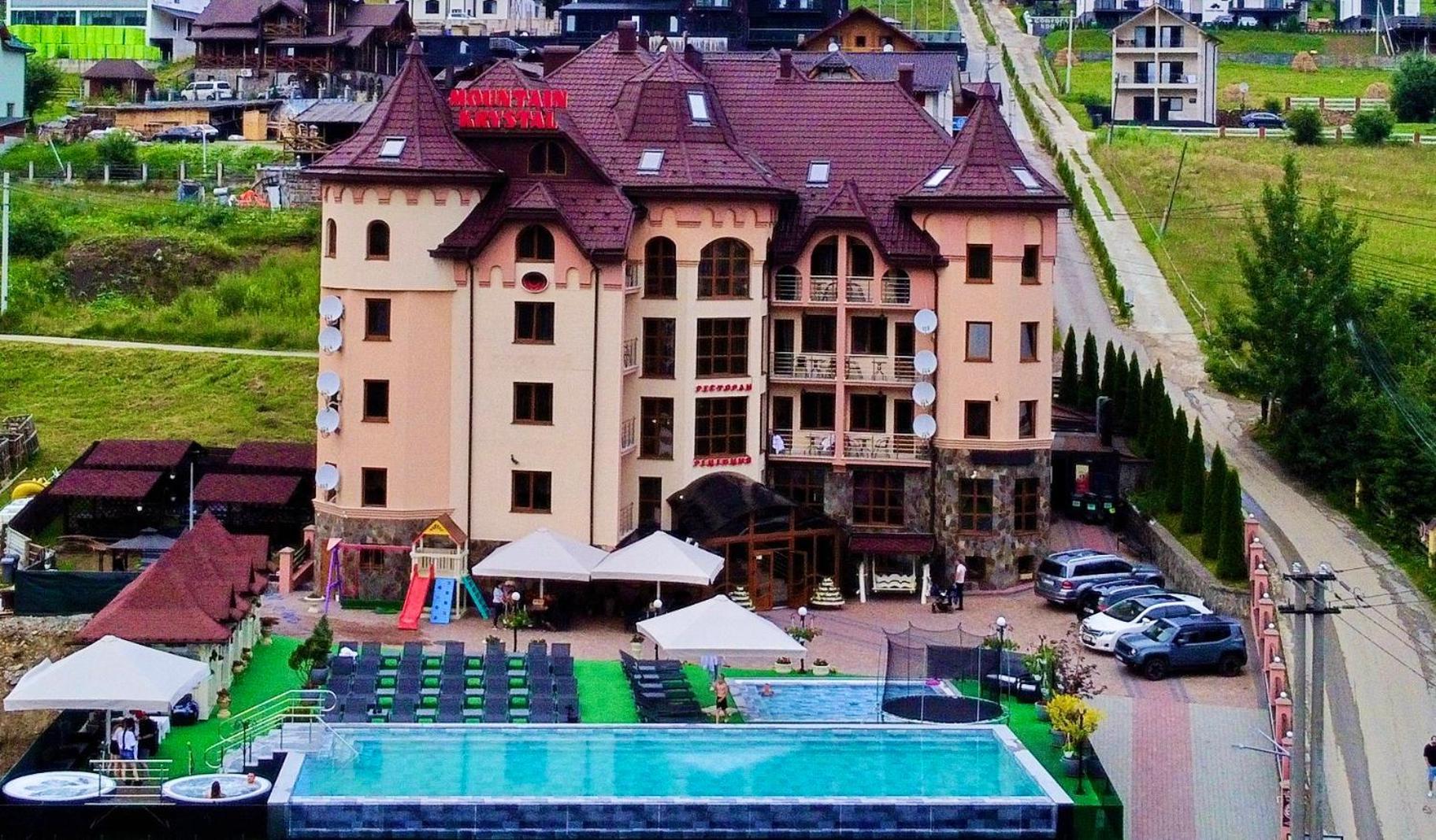 Mountain Krystal Hotel Bukovel Exterior foto