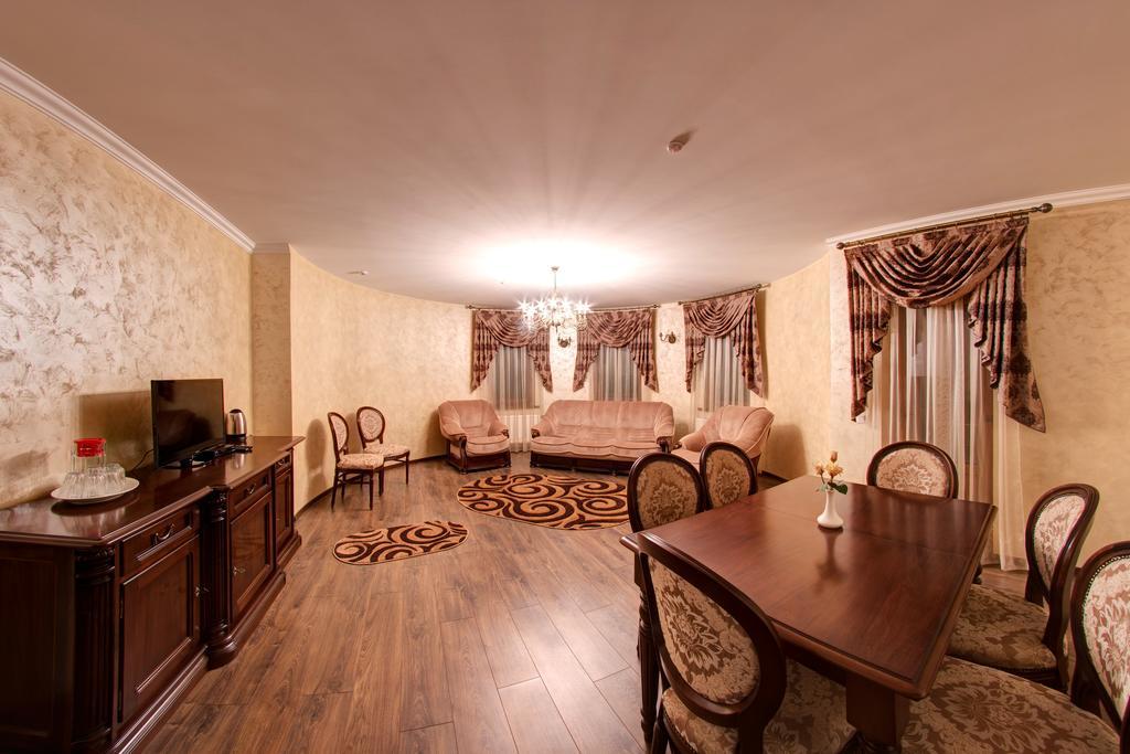 Mountain Krystal Hotel Bukovel Cameră foto